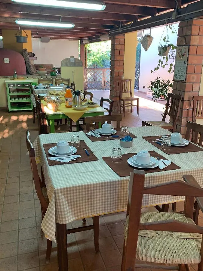 Bed and Breakfast I Gerani Quartu SantʼElena 3*,  Italia